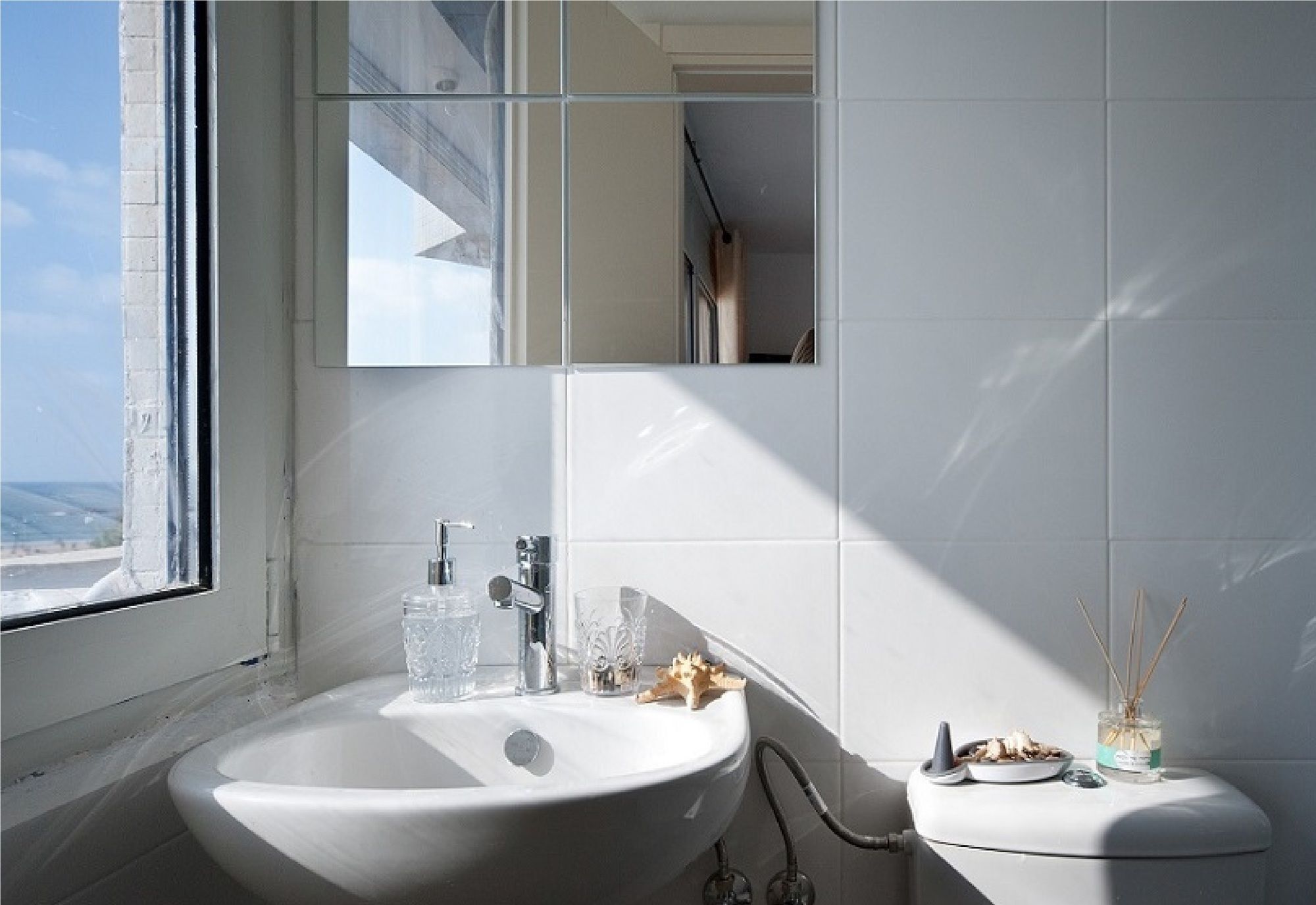 Chic 3Br Apt W Sauna & Parking On The Beach By Sea N' Rent Tel Aviv Exterior photo
